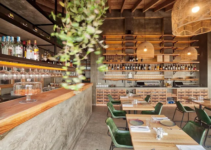 فيلة Lava Homes *