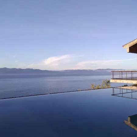 Villa Lava Homes
