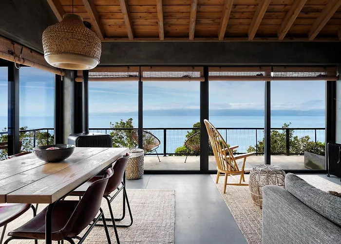 Lava Homes Villa Santo Amaro (Azores)