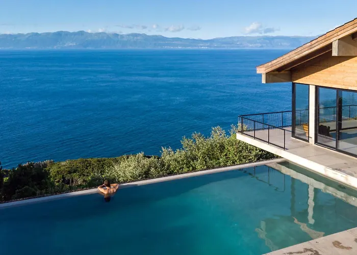 Lava Homes Villa Santo Amaro (Azores)